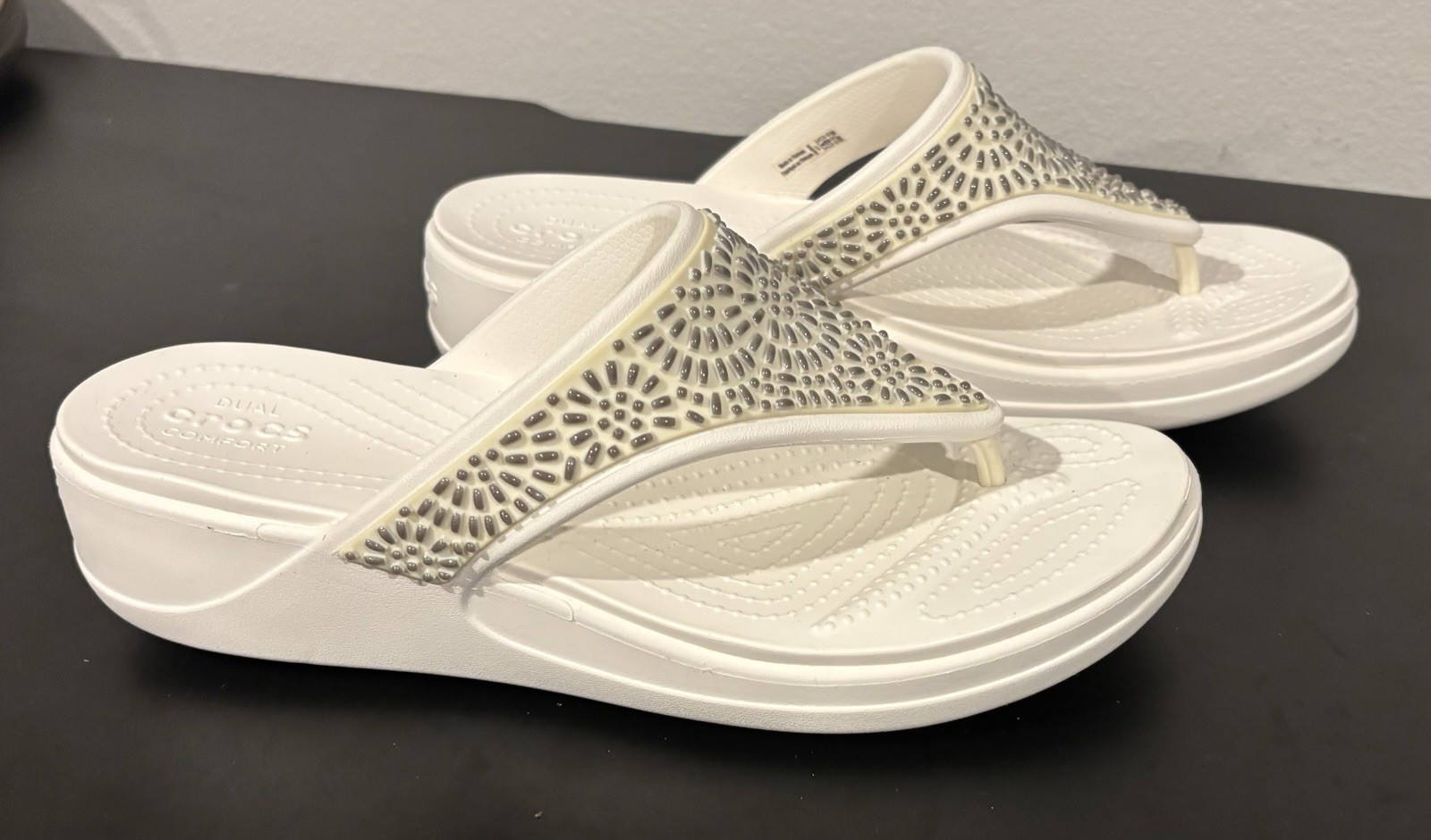 Crocs Monterey Diamante White Wedge Heel Thong Sandals Women’s Sz 11 NEW