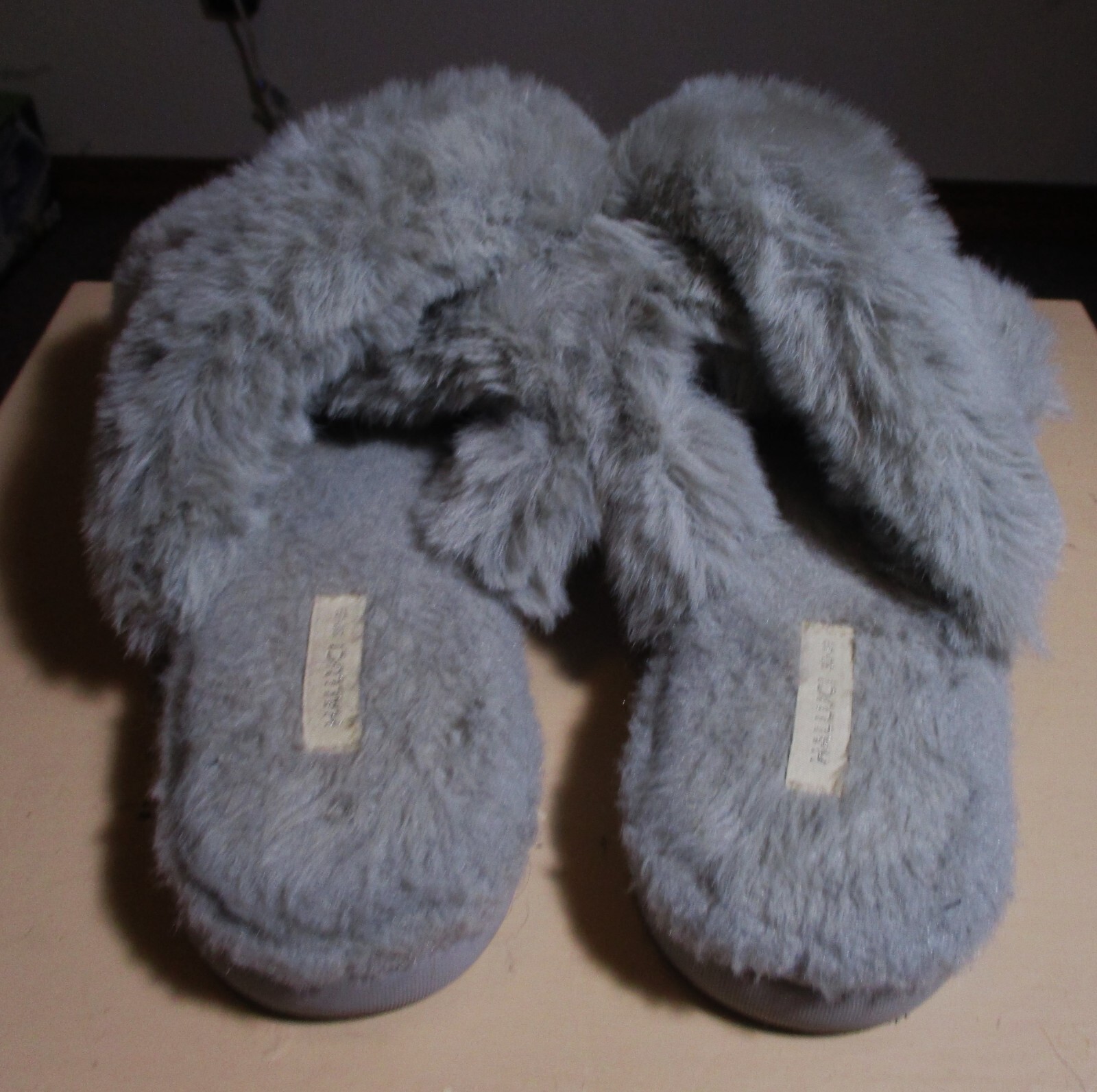 HALLUCI Gray Faux Fur Slip On Slippers Size 38/39 NWOT