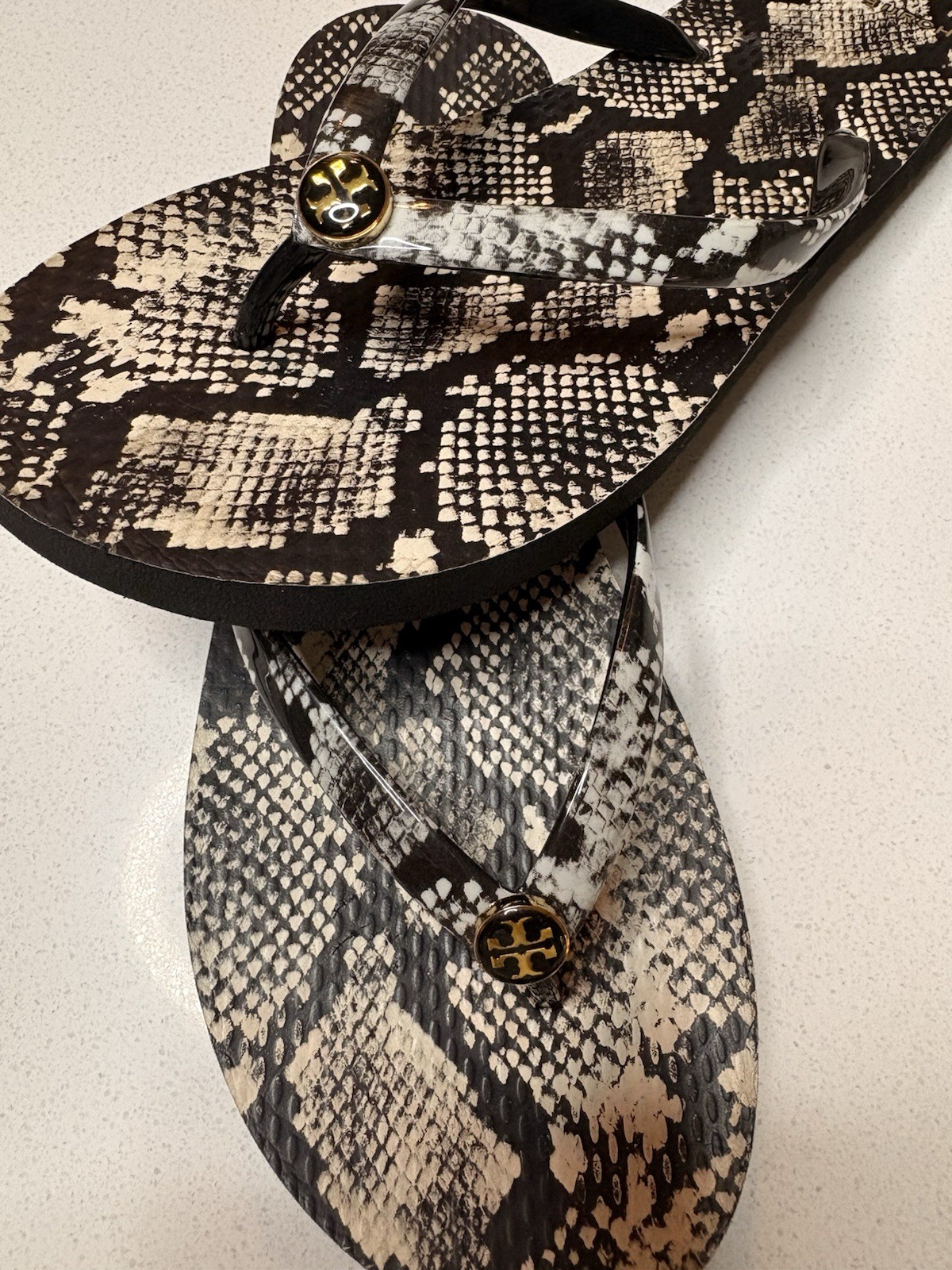 Tory Burch Thin Flip Flops Enamel Logo PVC/EVA Roccia Snake Size 9
