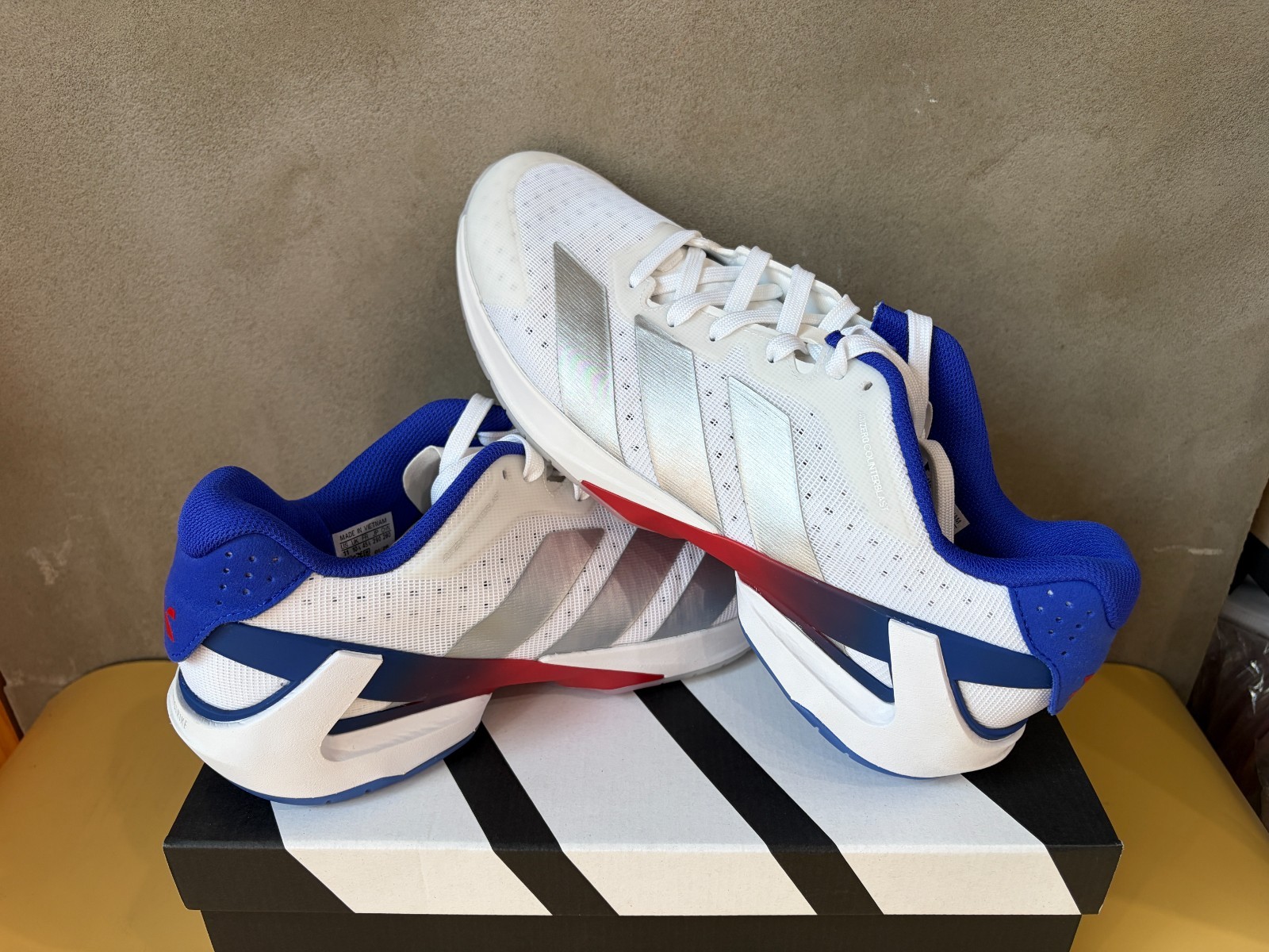 adidas Adizero Counterblast Indoor Shoes Unisex Sports Training Shoes NWT JR1679