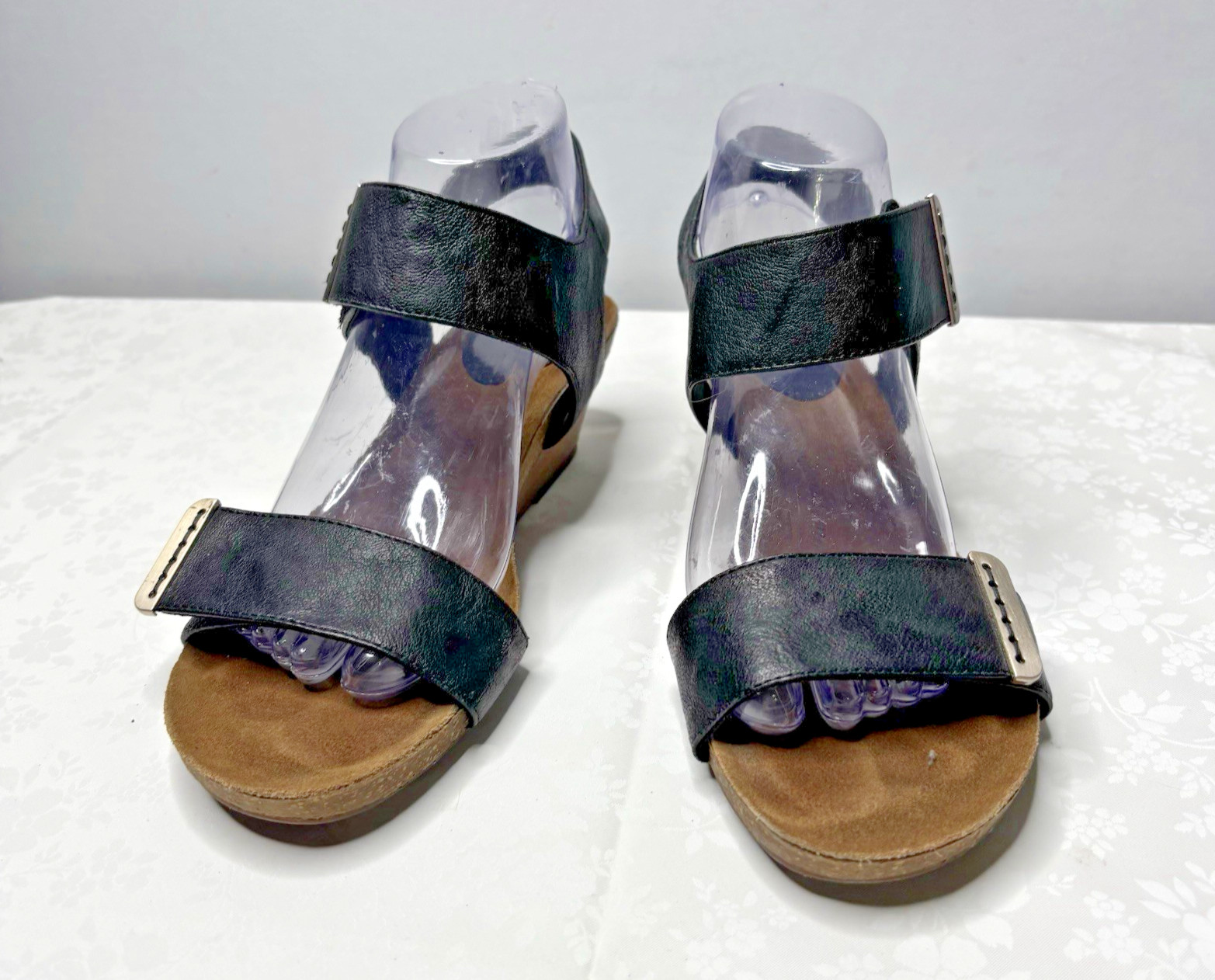 Sofft Women’s Verdi Wedge Sandal 8.5, Black