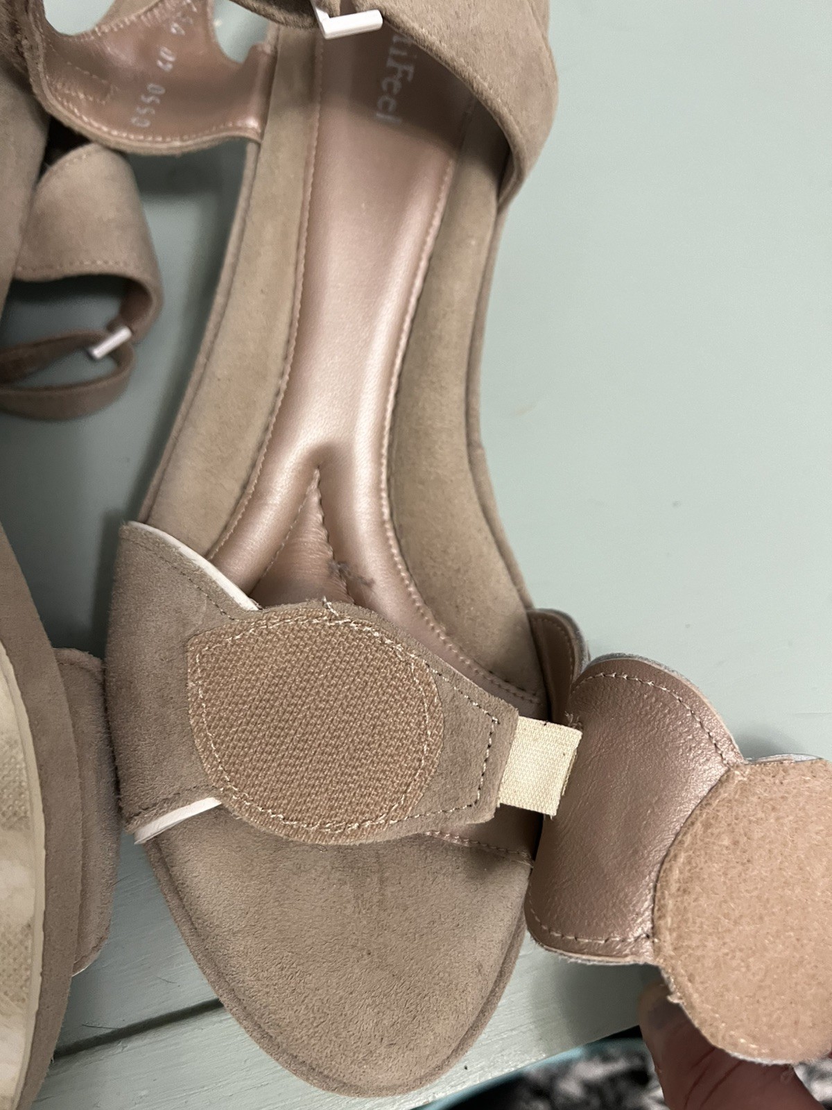 BeautiFeel Emma Sz 40 Tahini White taupe Women’s Comfort Sandal