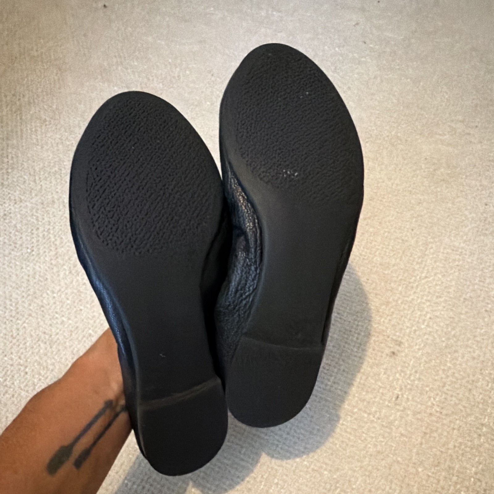 Tory Burch Women’s Leather Slip-On Ballet Flats Black Round Toe Logo Medallion