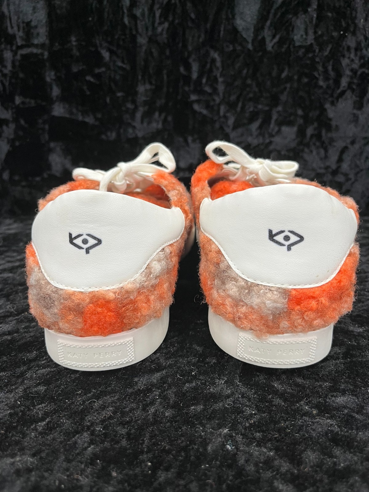 Katy Perry The Rizzo Sneakers Women’s 11M Orange Multi Faux Shearling (398)