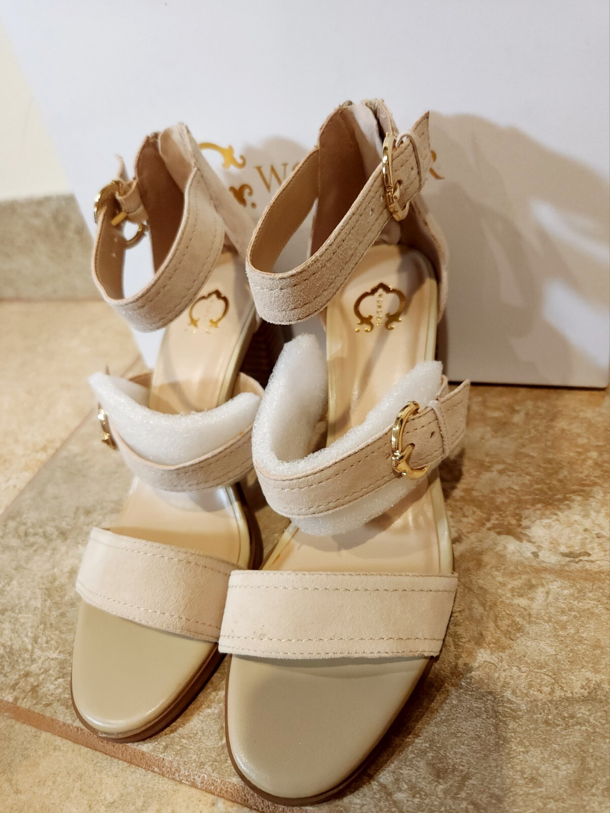 C. Wonder | Maya Women’s Beige Suede 3.5″ Heels Sandals Size 7.5 M | NEW! 💖✨️