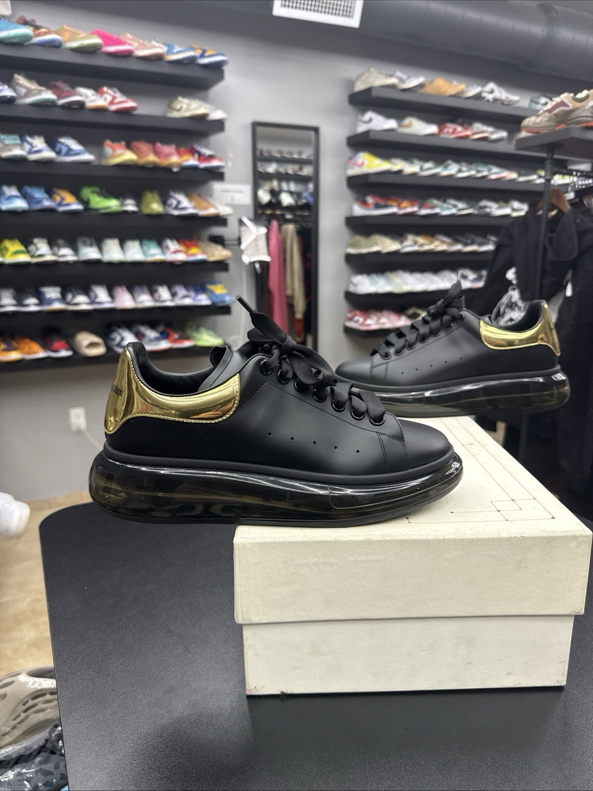 Women’s Alexander McQueen Oversized Sneakers Black Leather & Gold Size 39 / 9US