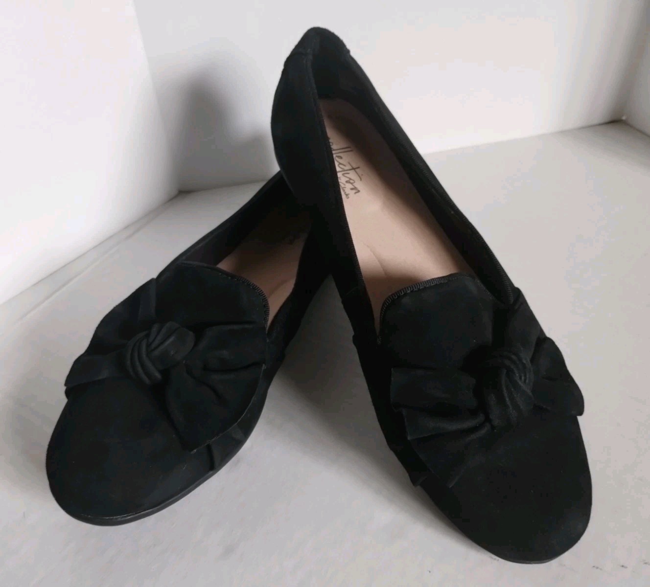 Clarks Collection NEW Gracelin Jonas Black Bow Suede Flat 8Wide Ultimate Comfort