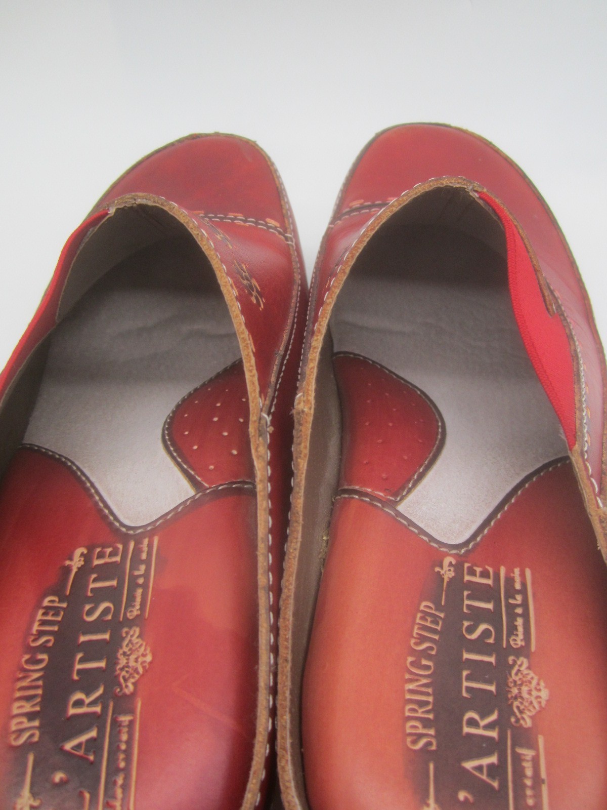 Spring Step L’Artiste Burbank Floral Red Leather Red Clog Size 7 Eur Sz 37