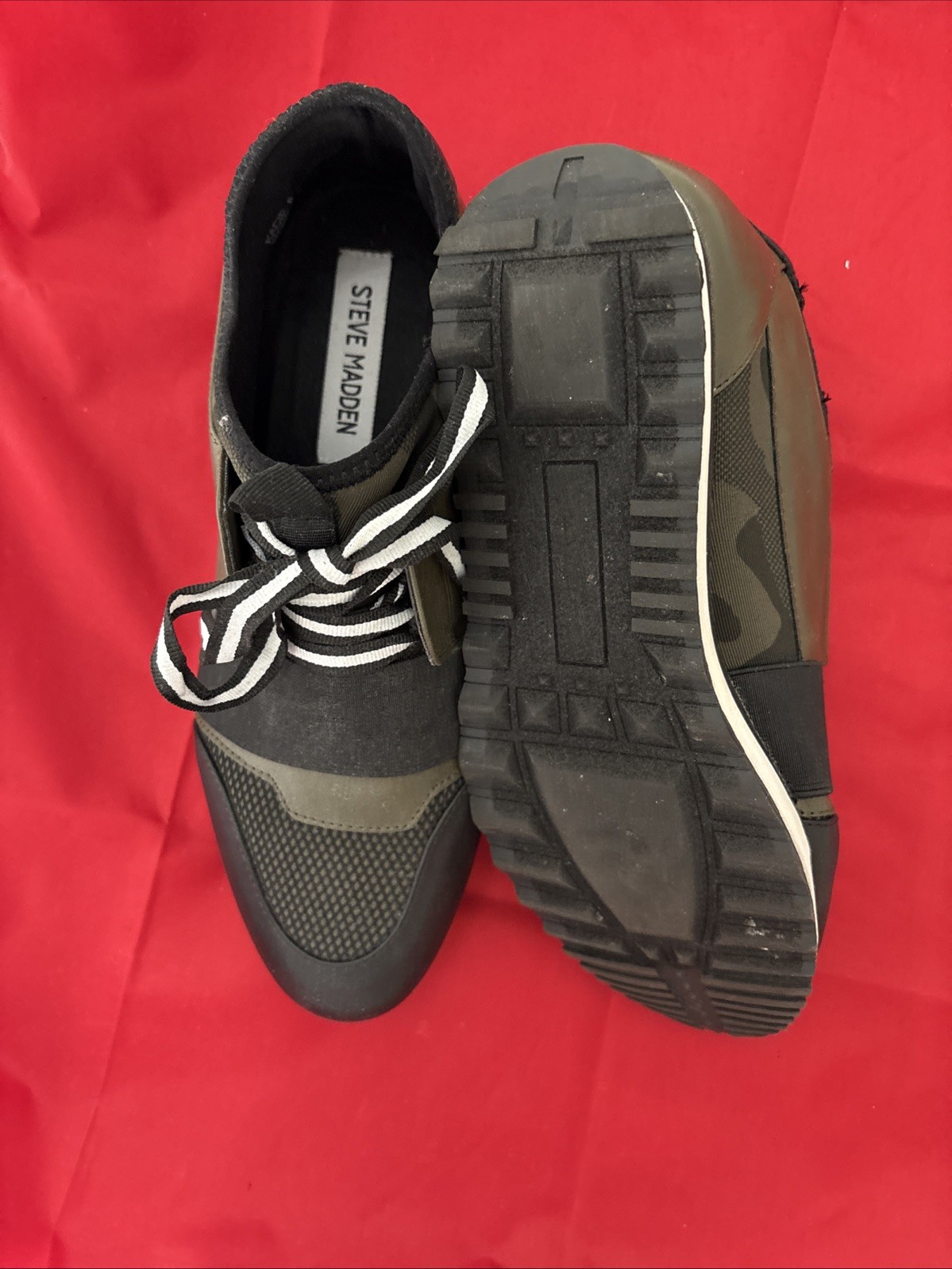 Steve Madden Antics Shoes Women’s Sz 8 Black & Silver Lace-Up Fashion Sneakers