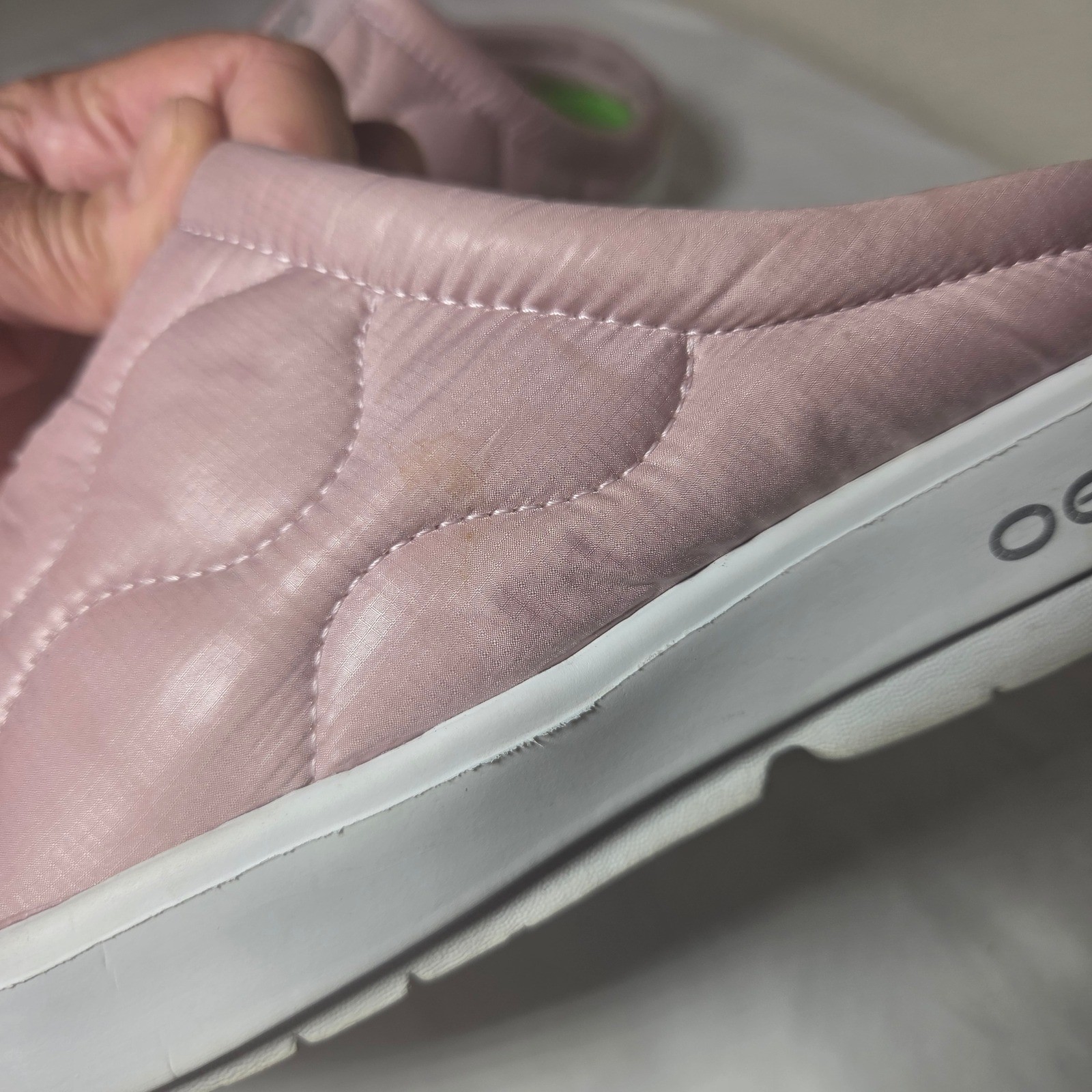 Oofos OOmg Eezee Quilted Mule Slippers Pink Womens Size 9 EU 40 Recovery Shoes