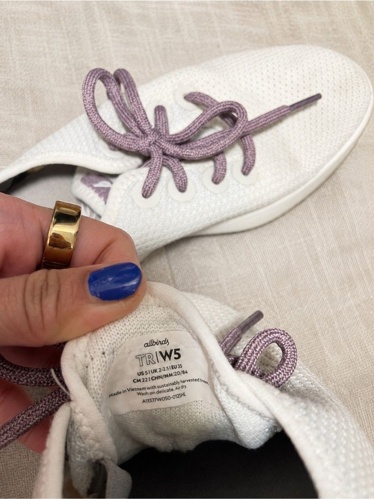 allbirds women’s tree runners white sneakers size 5 purple laces