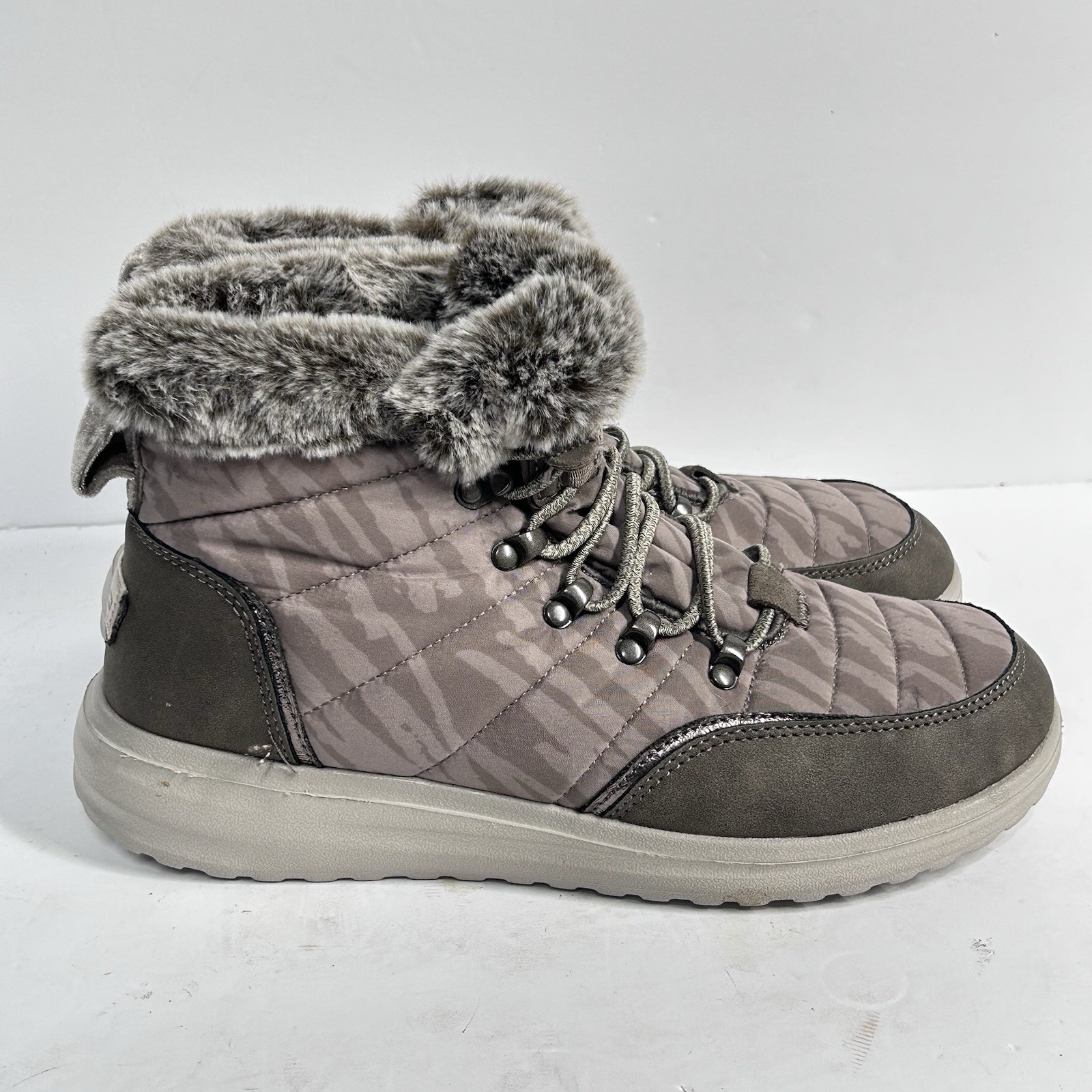 Hey Dude Brandy Boots Size 9 Nougat Brown Fur Top Bootie Outdoor Walking
