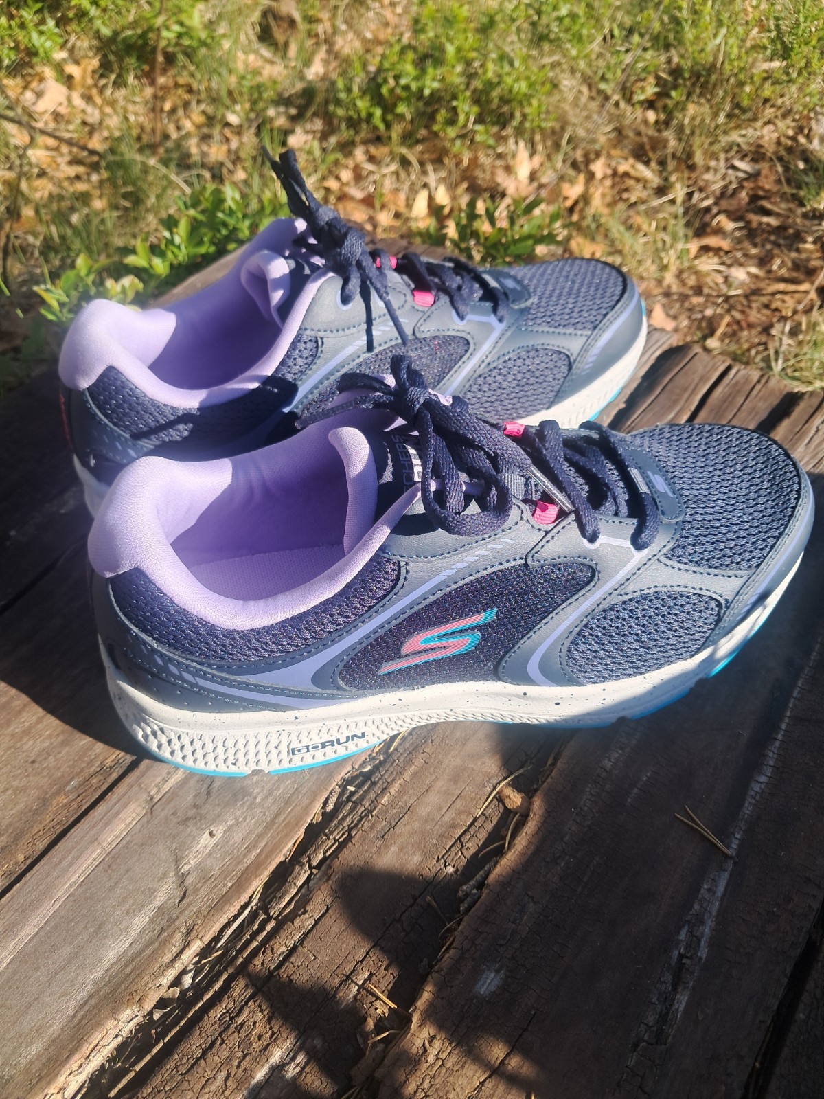 Skechers Go Run Consistent Running Shoes Women’s Size 7.5 in Navy/Lavender