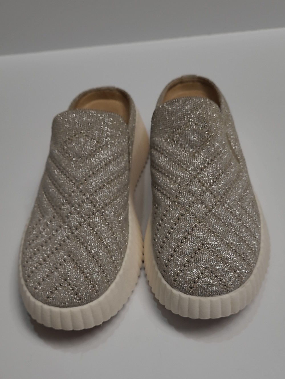 White Mountain Dystant Sparkle Knit Slip-On Platform Sneakers -Size 8