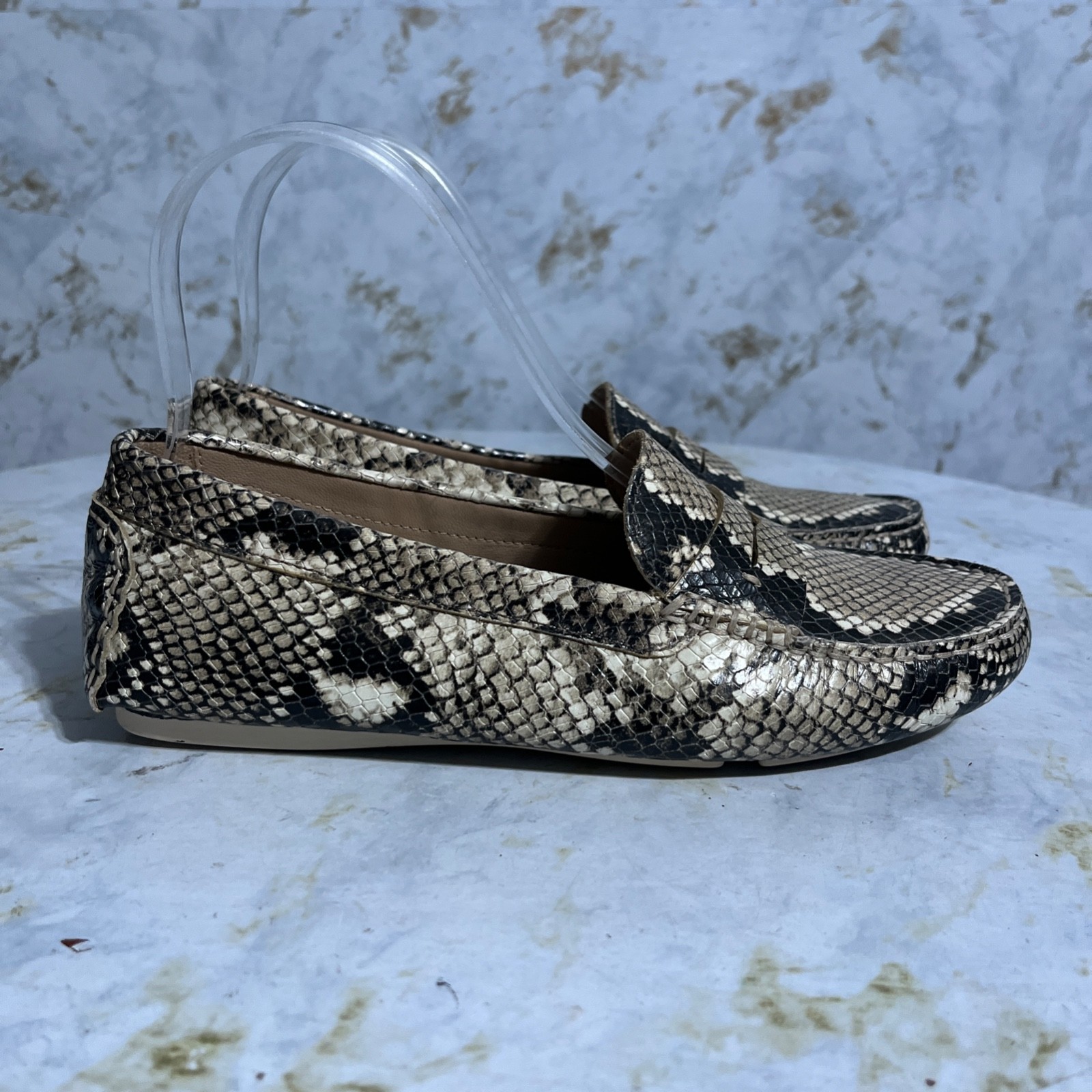 Johnston Murphy Womens Sz 6M Shoes Beige Snakeskin Comfort Moccasin Penny Loafer