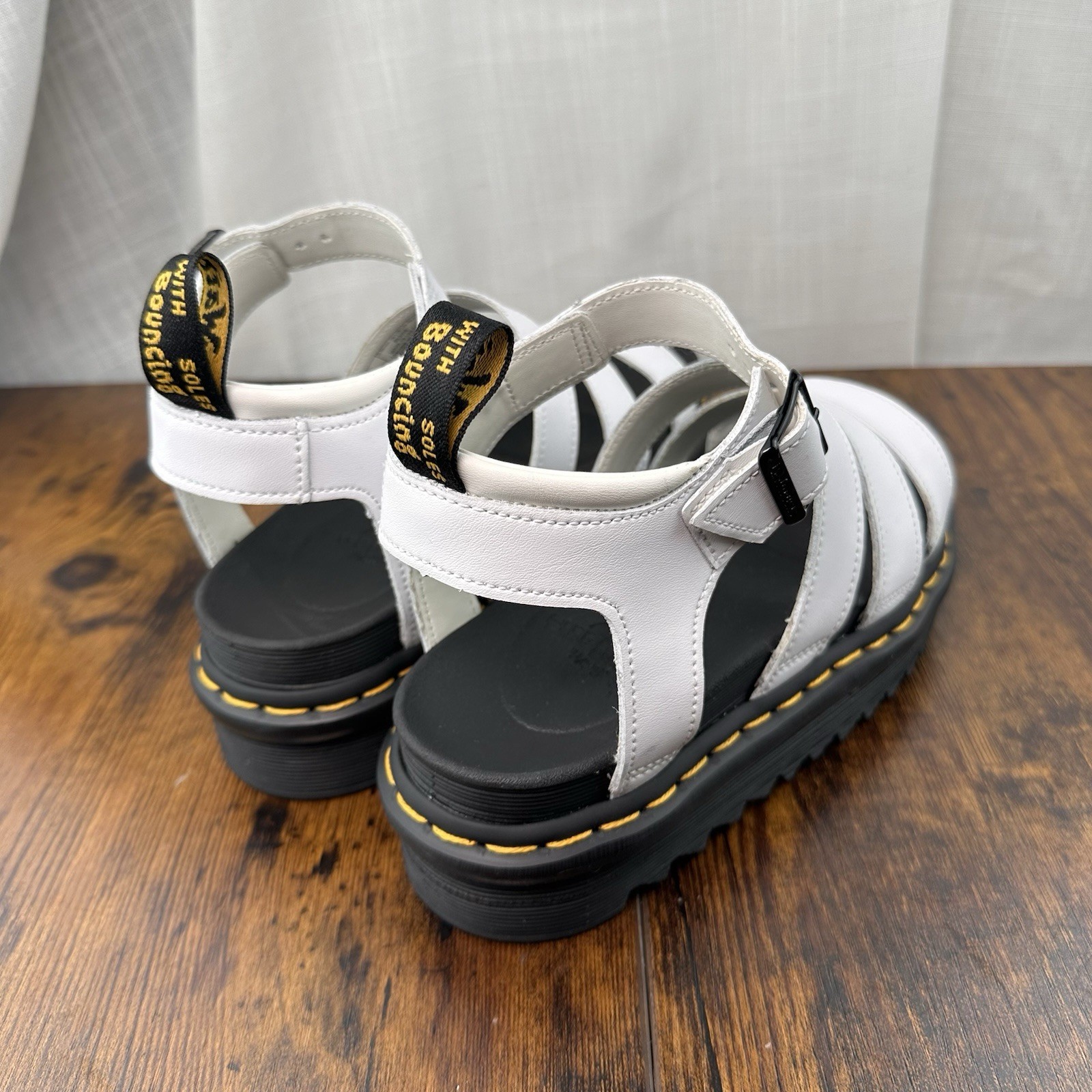 Dr. Martens Blaire Hydro Leather Platform Sandals Women’s US 8 White Defects