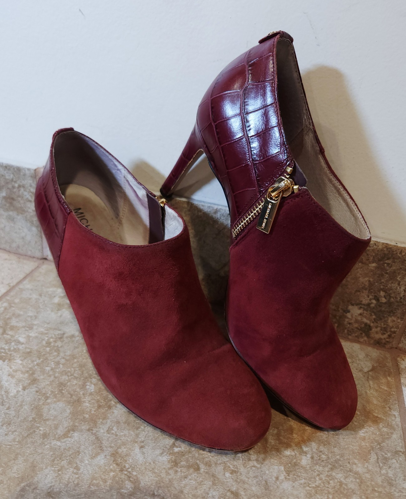 Michael Kors | Women’s 8 M Sammy Merlot Suede 3.25″ Heels Zip Ankle Booties EUC