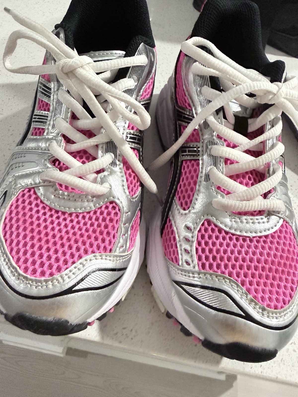 ASICS GEL-Kayano 14 Women’s Mesh Low Top Sneakers Pink Silver Black White