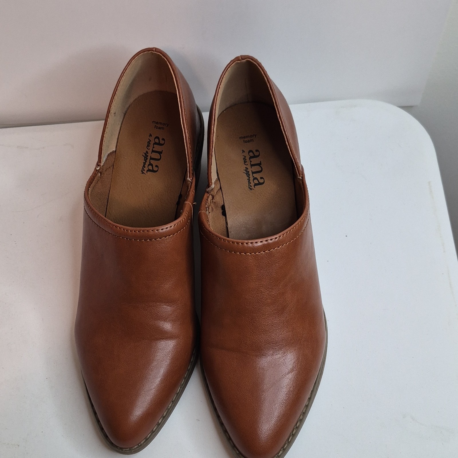 a.n.a ANA AMITY Brown Memory Foam Slip-On Block Heel Ankle Bootie 8.5M