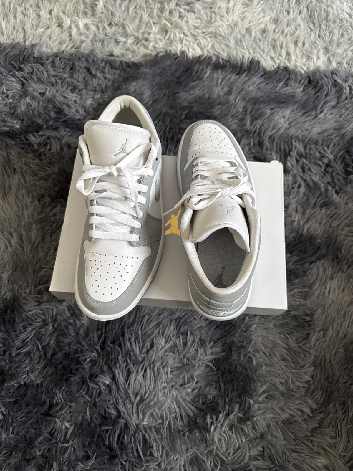 Size 9.5 – Jordan 1 Low White Wolf Grey W