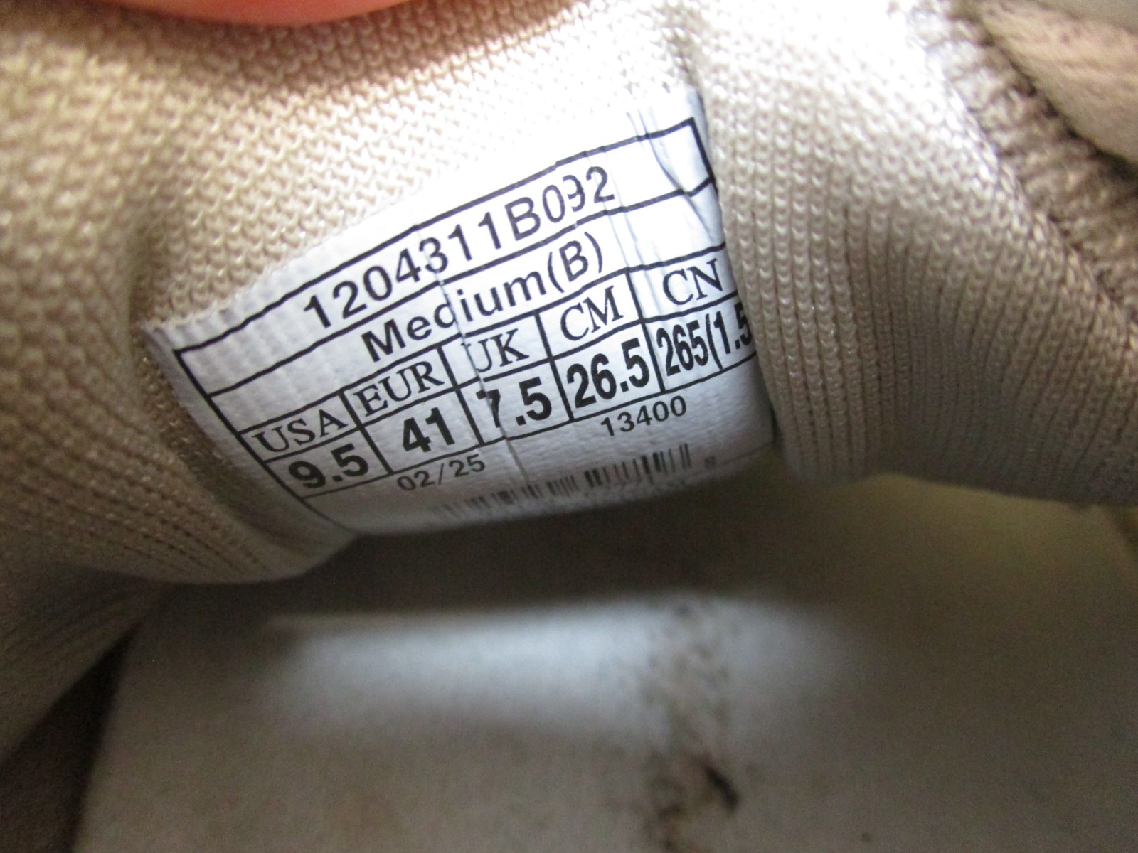 Brooks Ghost 17 Womens Size 9.5 Medium B Grey Chateau Running Sneakers