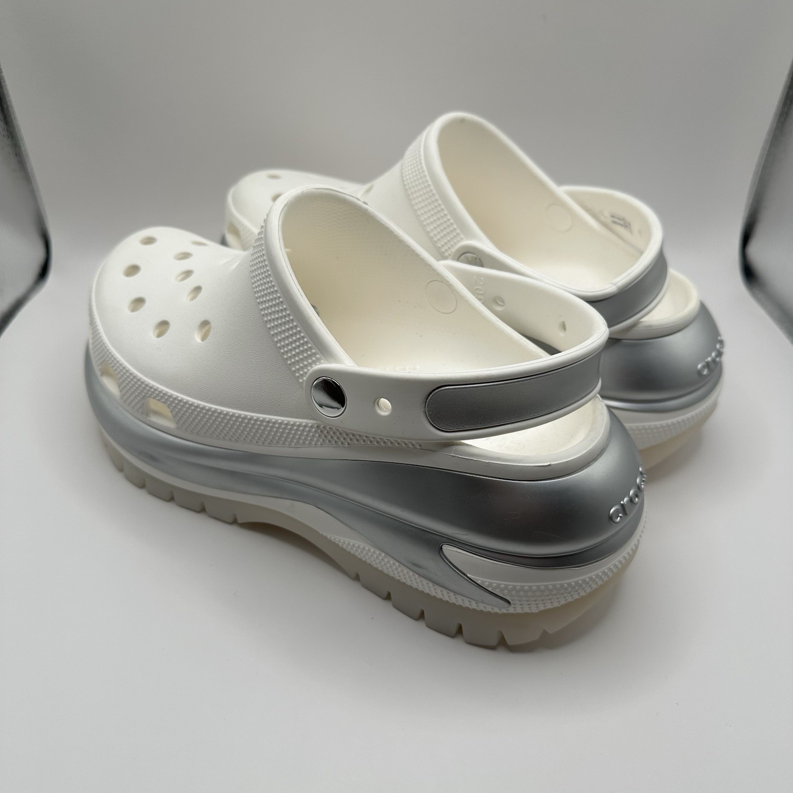 Crocs Mega Crush Metallic Clogs White Silver W10