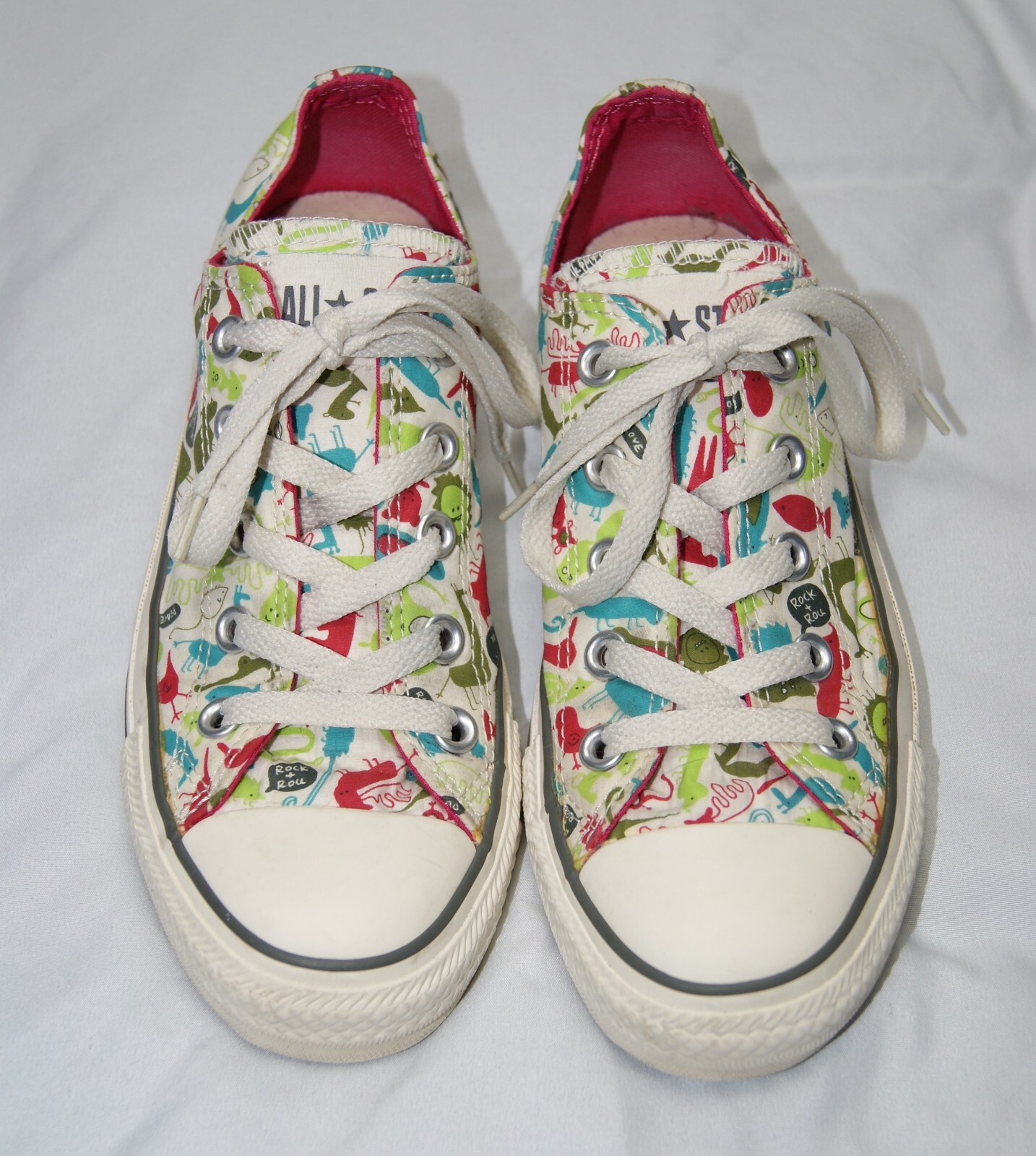 converse all star shoes women 6 canvas white w/ multicolor kids cartoon graphics