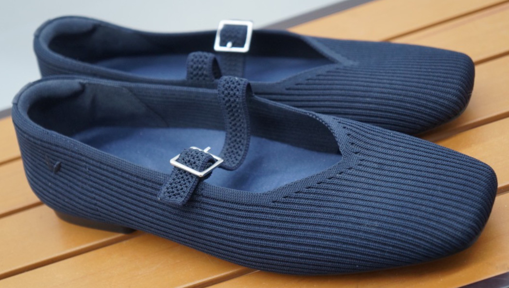NWOB Vivaia Margot Square-Toe Mary Janes Ballet Flats Shoes Navy Blue Women’s 40