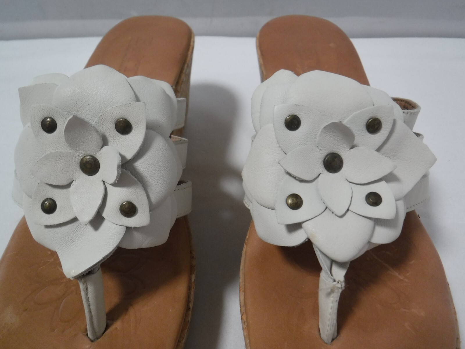 PF3 BORN MIKO Flutter W22259 Ivory Flower Cork Platform Chunky Thong Sandal 9