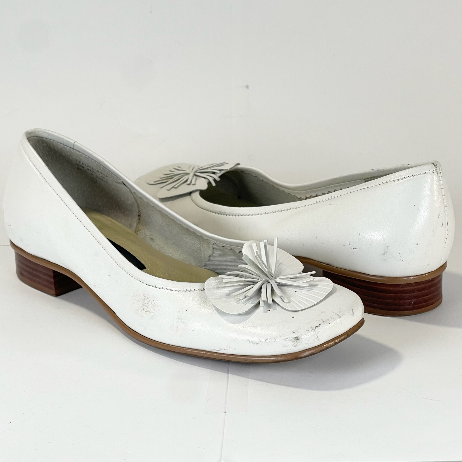 Etienne Aigner Womens Gardener Flats Flower Bridal Slip On Shoes White Size 6 M