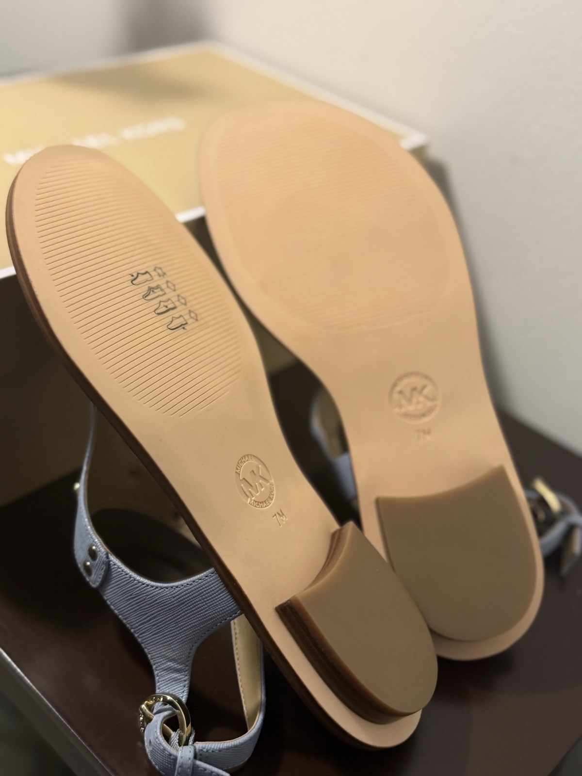 Michael Kors MK Leather Plate Thong Slide Sandal, Pale Blue, Size 7M