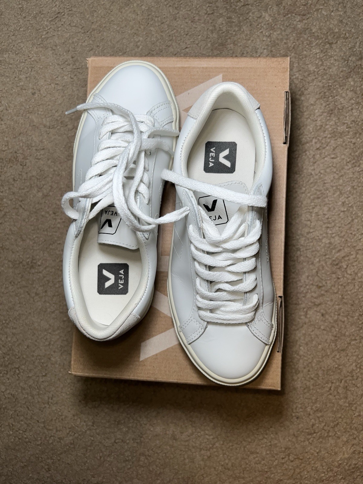 VEJA Esplar Leather Extra White Lace-Up Low Top Women’s Sneakers