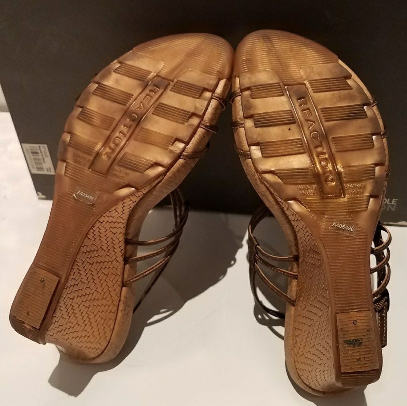Kenneth Cole bronze wedges