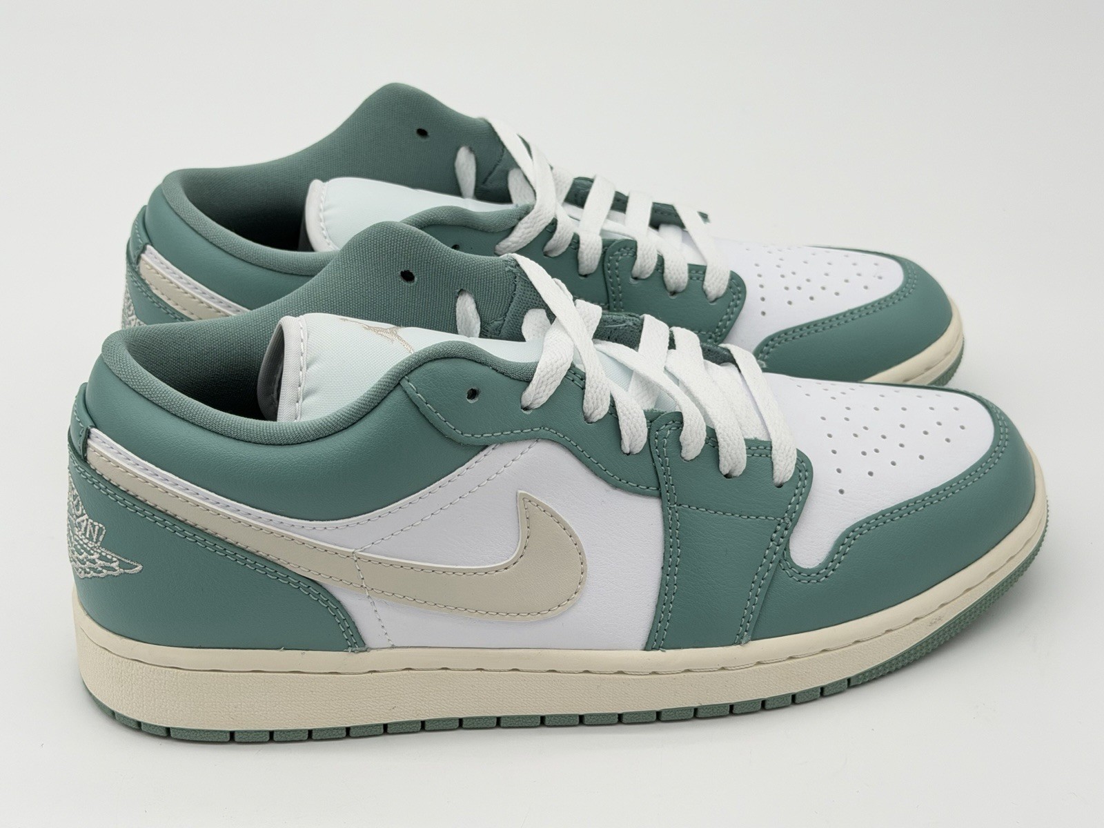 Women’s 11 / Men’s 9.5 – Nike Jordan 1 Low Cannon Sail LE DC0774-138 No Box Lid