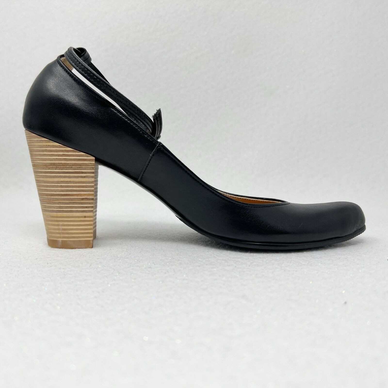 Nicora Natalie Heels Black Vegan Leather Size 7.5-8/38 Vibram Sole Ankle Strap