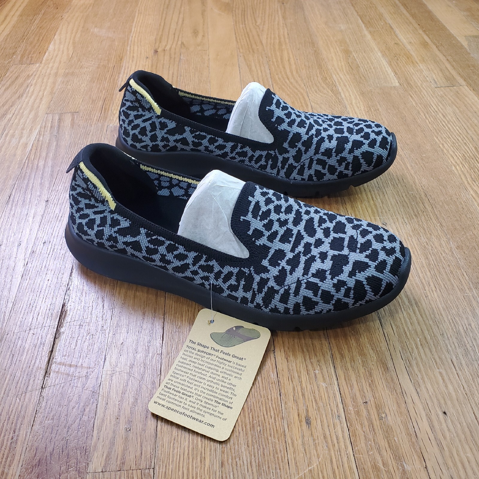 Spenco Women’s Epic Stretch Giraffe Flats Sz 8.5 Slip On Loafer Shoes NEW NWOB