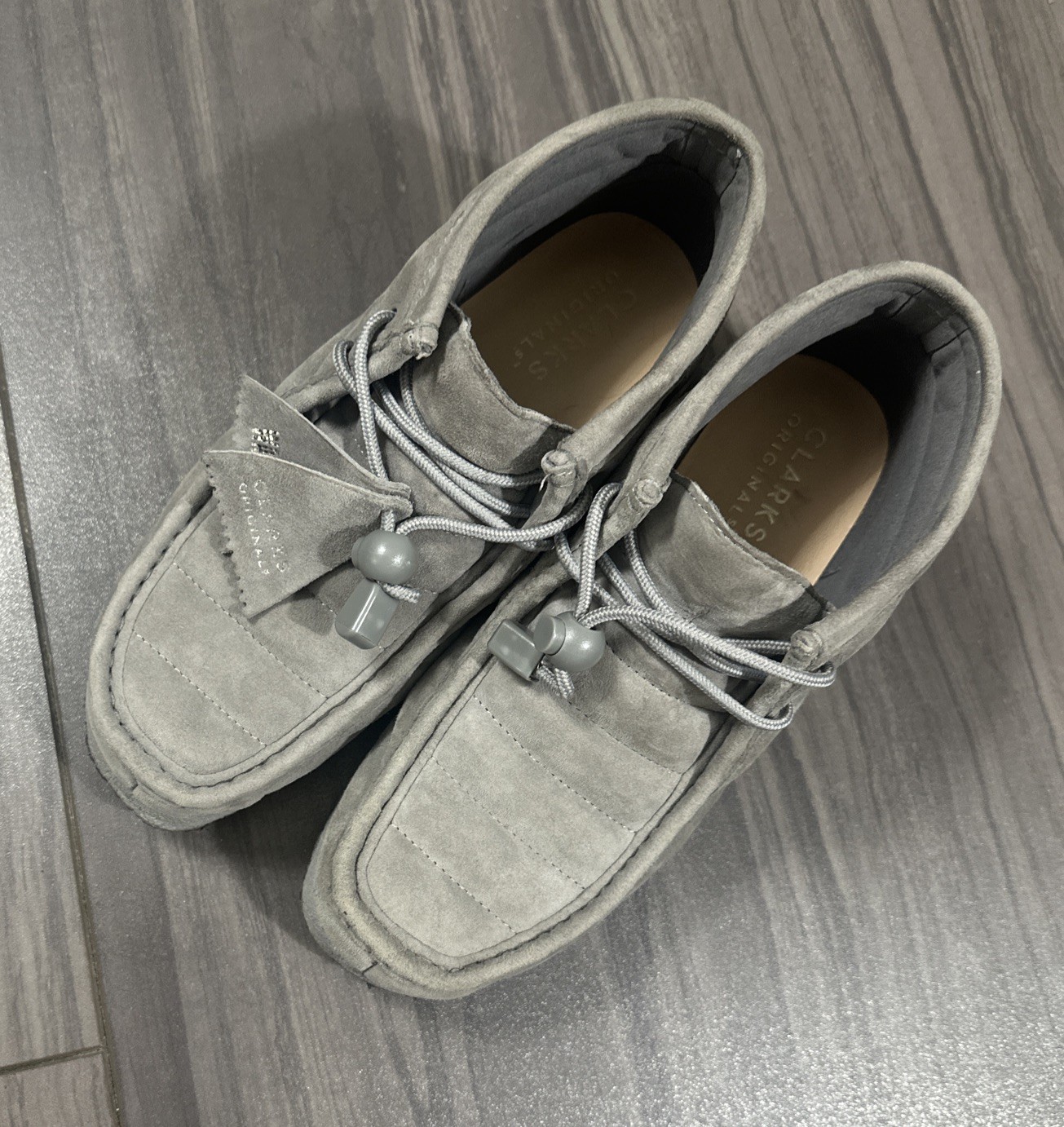 Clarks Wallabee Boot 26173231 Gray Suede Lace Up Chukkas Boots Women’s Size 9 M