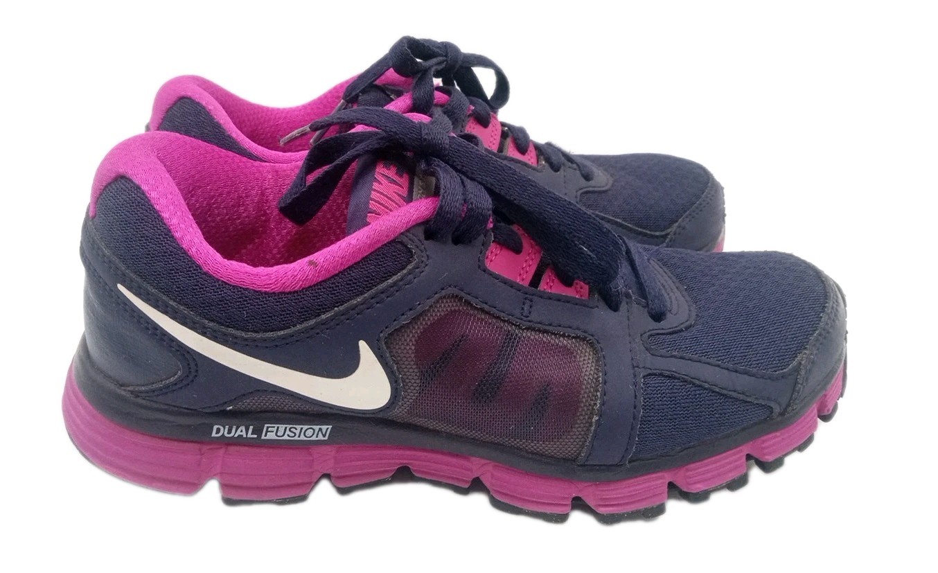Nike Dual Fusion ST2 Shoes Womens 6 Purple Low Top Athletic Sneakers 454240-500