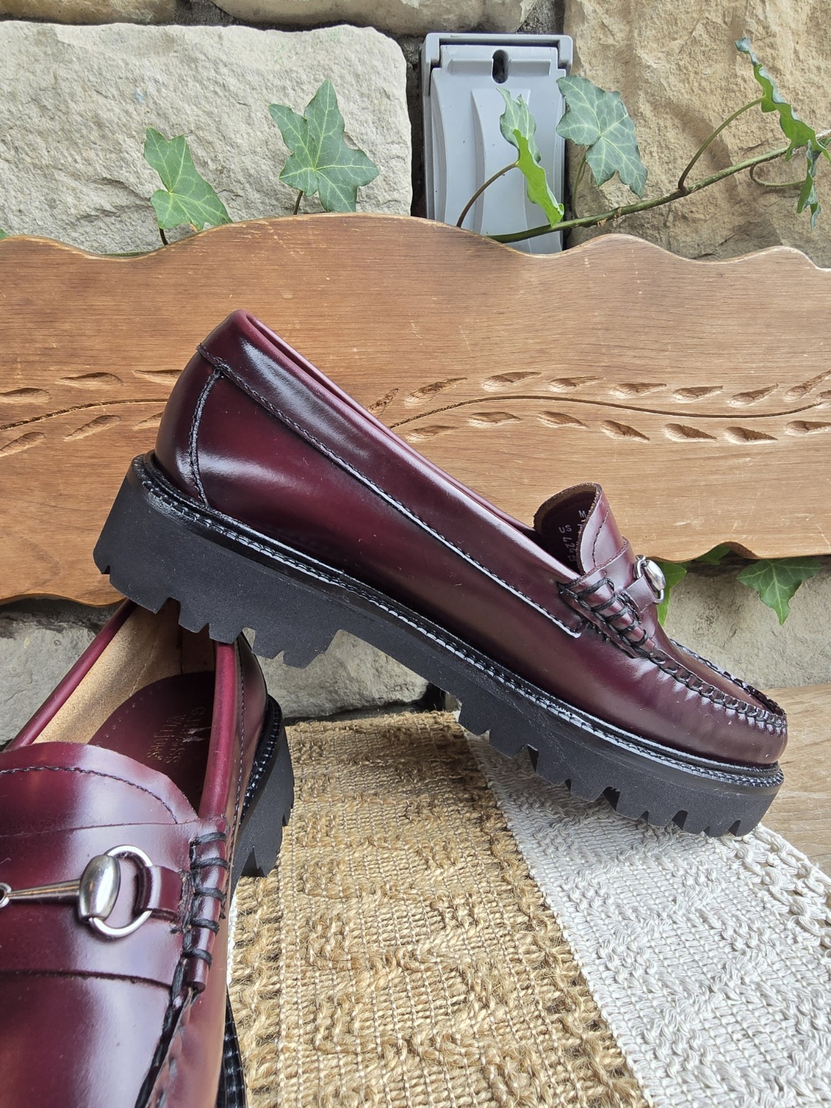 GH Bass WeeJuns Lianna Bit Lug Sole Leather Penny Loafer Shoes Womens Sz 7