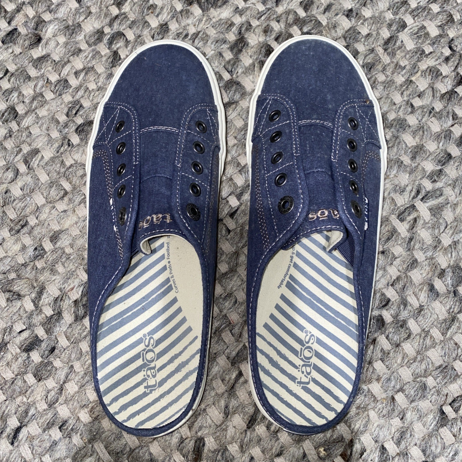 NWOT Taos EZ Soul Canvas Mule Sneaker Blue Wash Canvas Sz 11