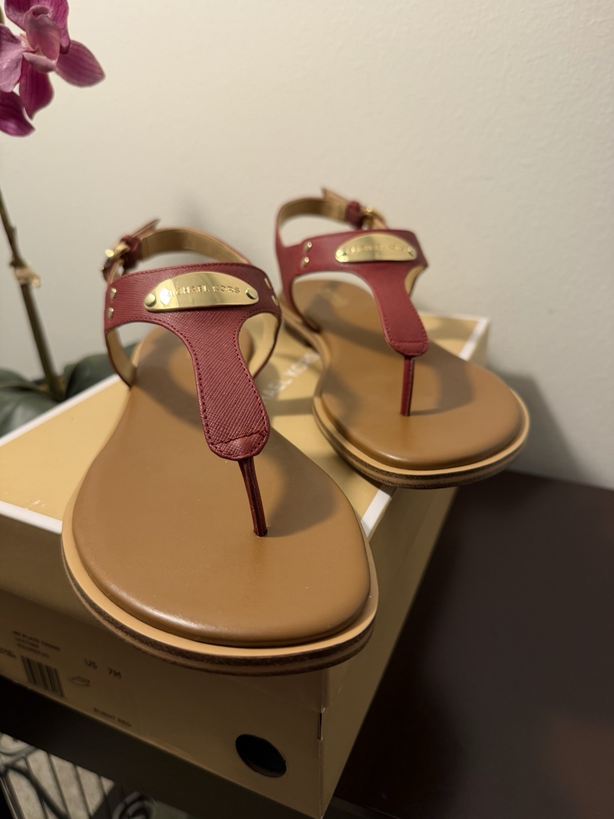 Michael Kors MK Leather Plate Thong Slide Sandal, Burnt Red, Size 7M