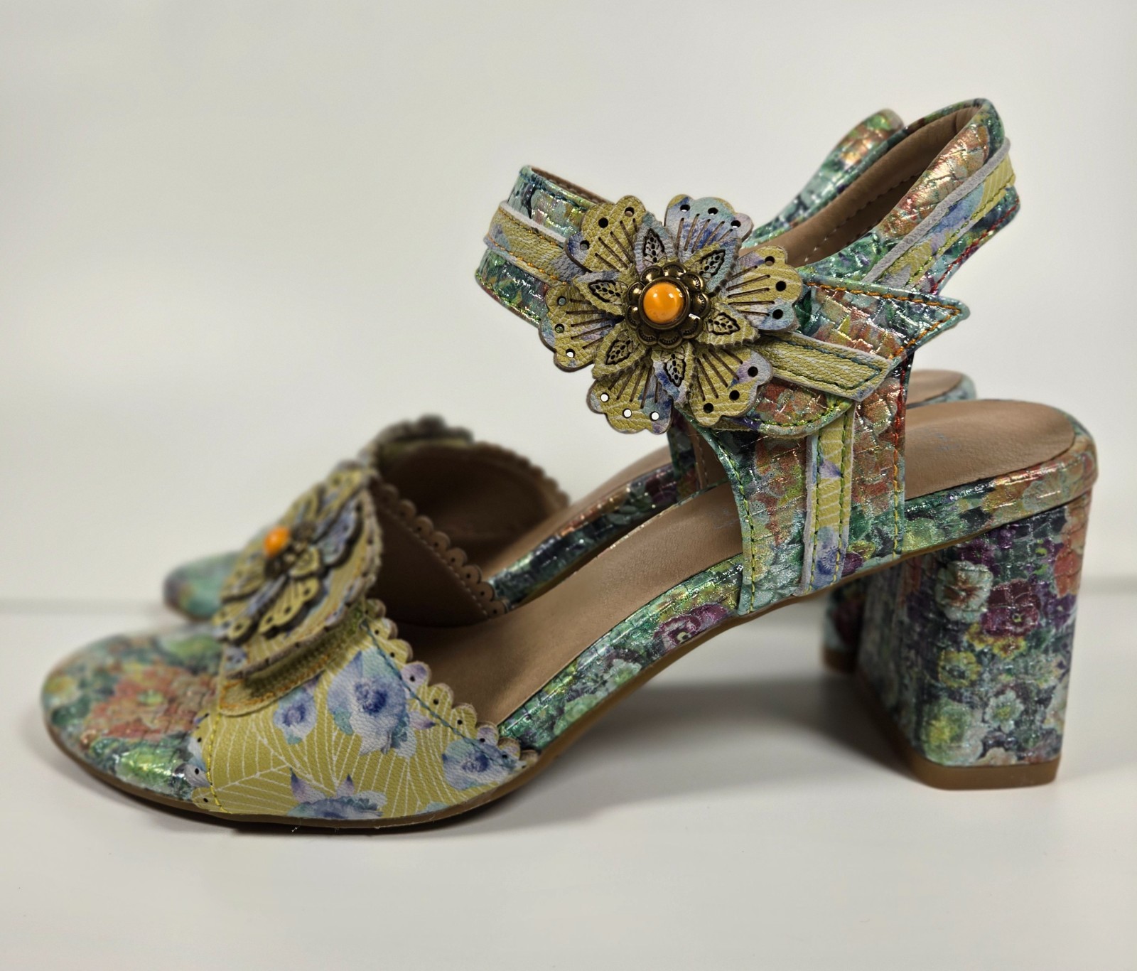 L’Artiste Spring Step Vogeush Floral Heeled Sandal Sz 8.5 (39) Boho Wedding EC
