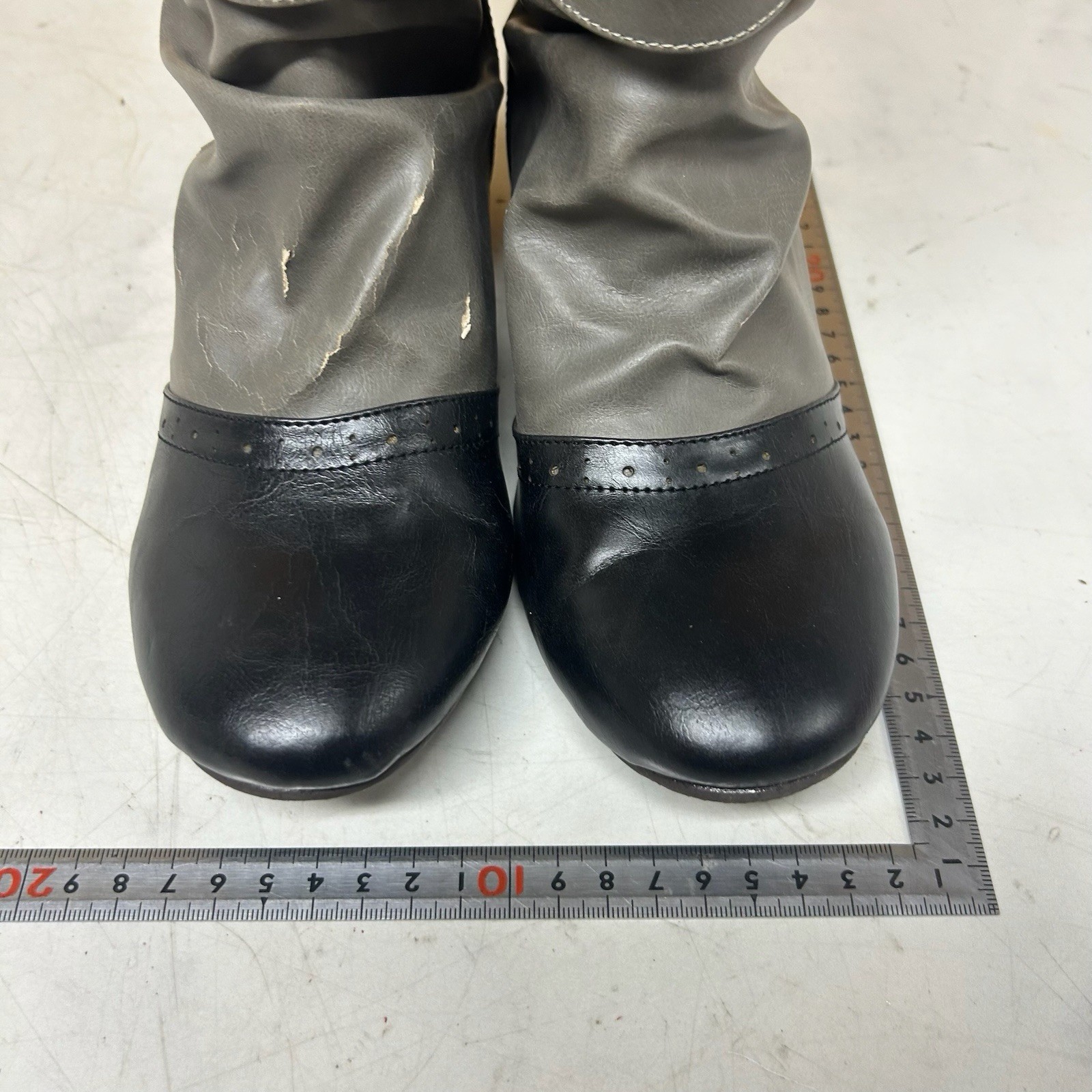 Women’s Short Boots Gray Black Size 24.0cm EEE Used