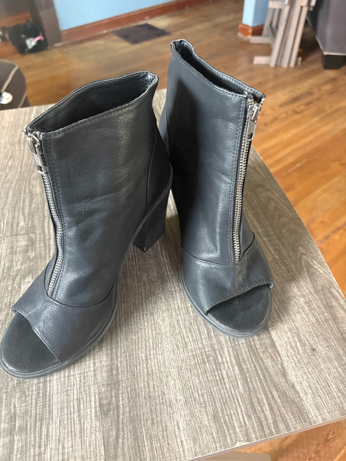 UnionBay Black Peep Toe Ankle Booties Zip Block Heel Women’s 8.5
