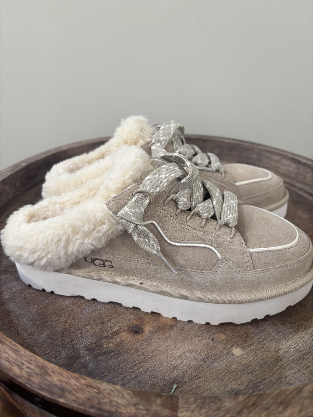 UGG Women’s Lowmel Mule Stone Suede Size 7 New
