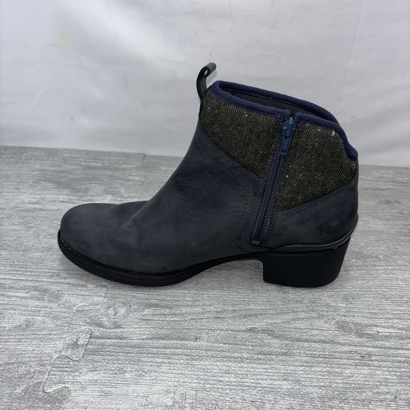 Merrell Chateau II Boots Womens Size 11 Gray Nubuk Mid Waterproof J00924