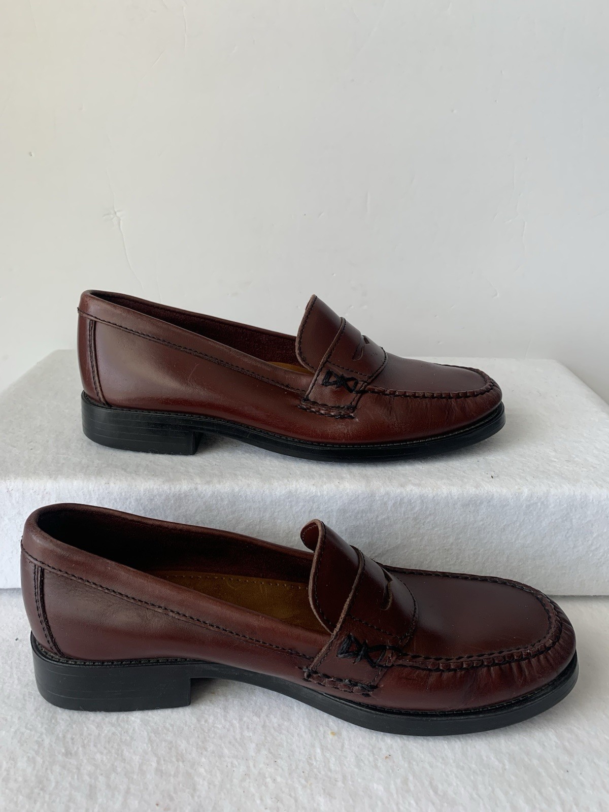 GH Bass Weejuns Katherine II Penny Loafers Burgundy Women’s Size 7.5W