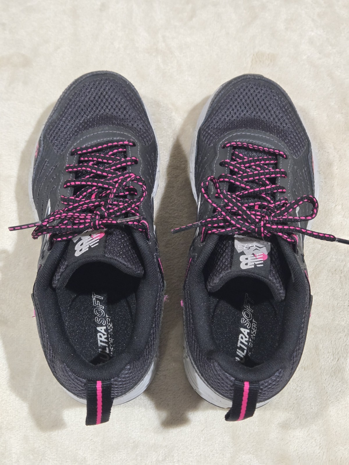 New Balance 573 All Terrain Womens 8 D Wide Trail Running Shoes Black Pink