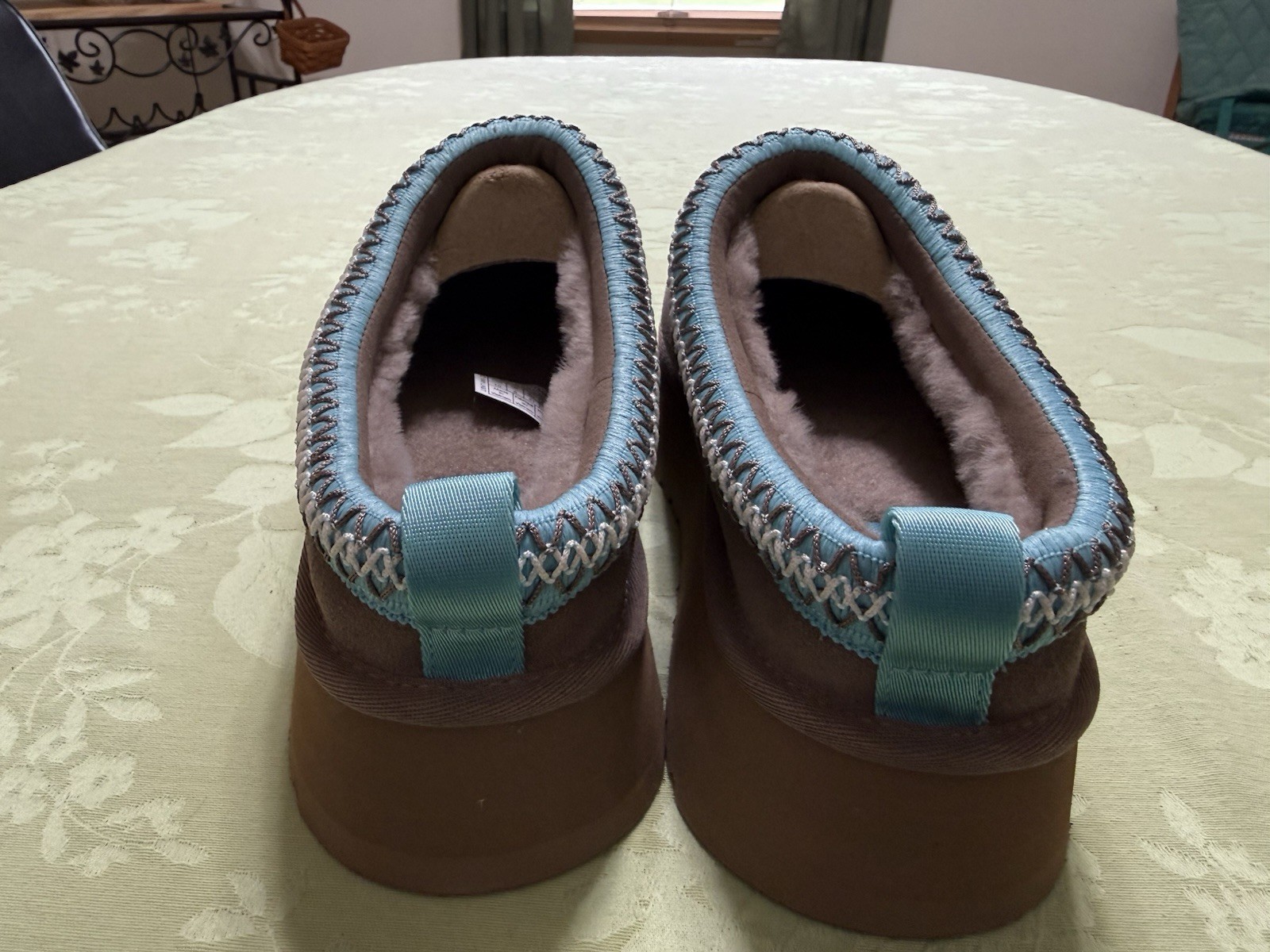 NEW AUTHENTIC UGGS PLATFORM TASMAN Taupe W/Teal Stitching W10 NBW NB Retail $150