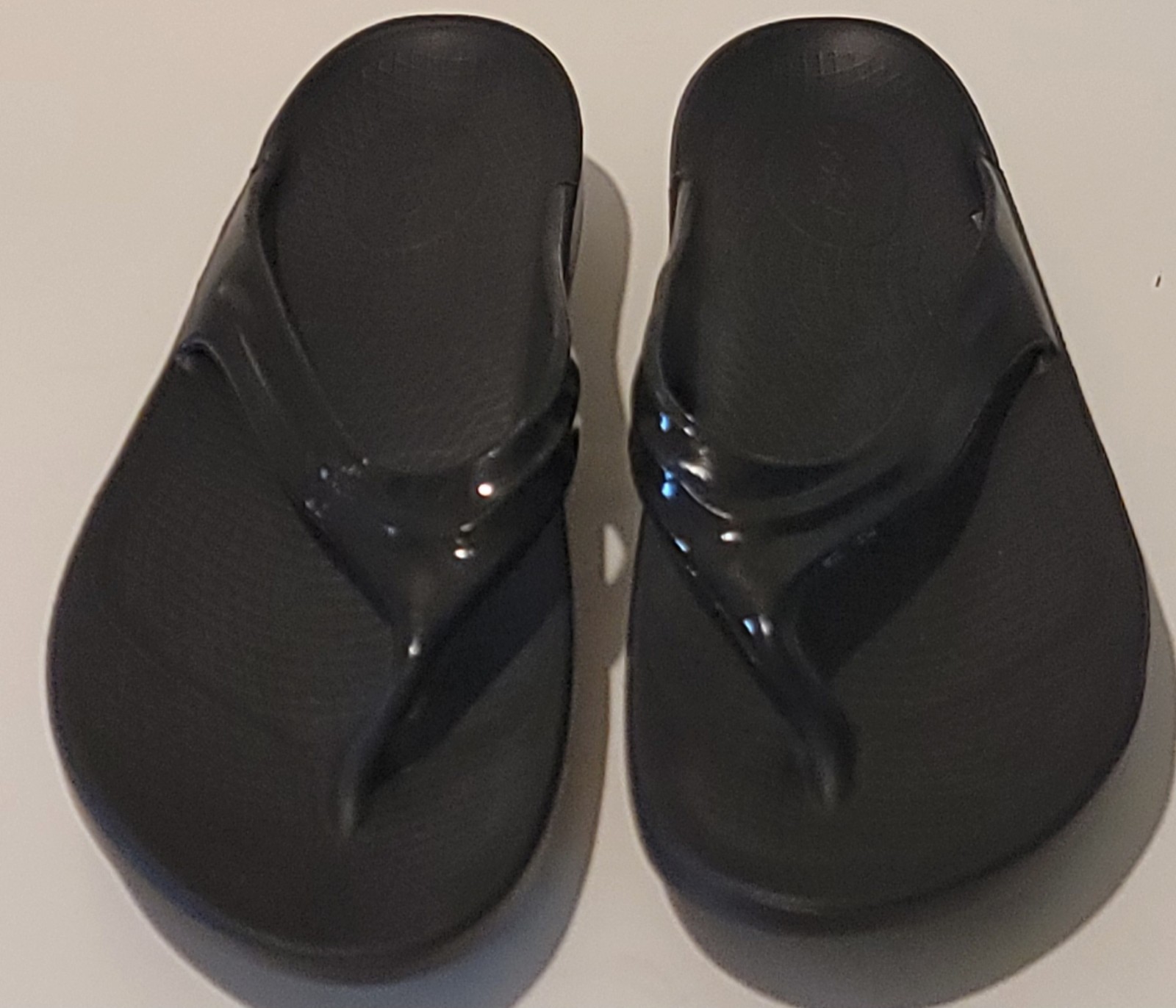NWOB OOFOS OOmega OOlala Luxe Atlantis Women’s Cushioned Recovery Flip FLOP Sz10